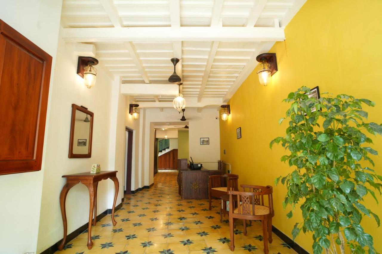 The Sunset Bay Hotel Fort Kochi Ngoại thất bức ảnh