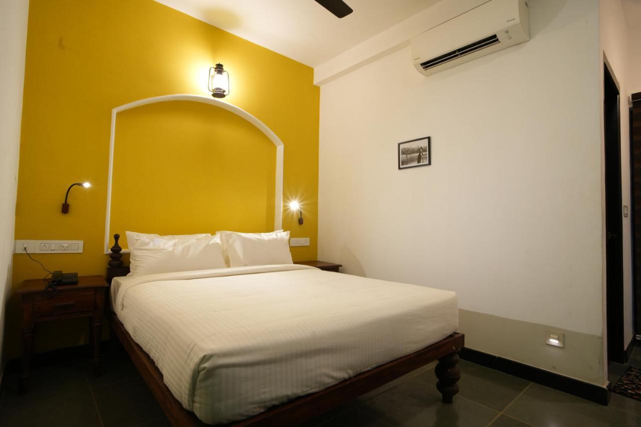 The Sunset Bay Hotel Fort Kochi Ngoại thất bức ảnh